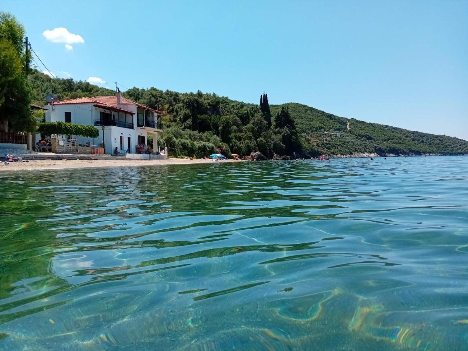 Christina'S Seaside Villa Afissos Exterior photo